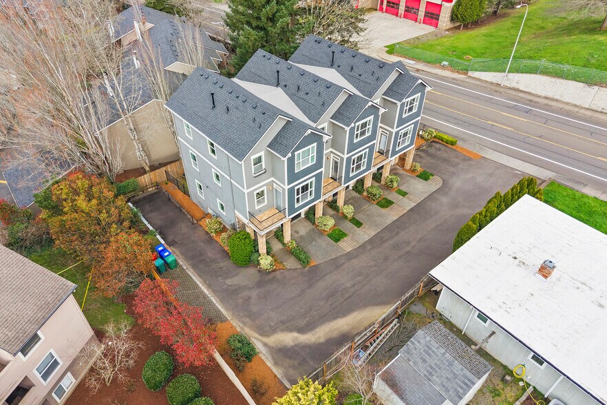 More Photos Of 9414 SE Causey Ave, Happy Valley Apartments For Sale
