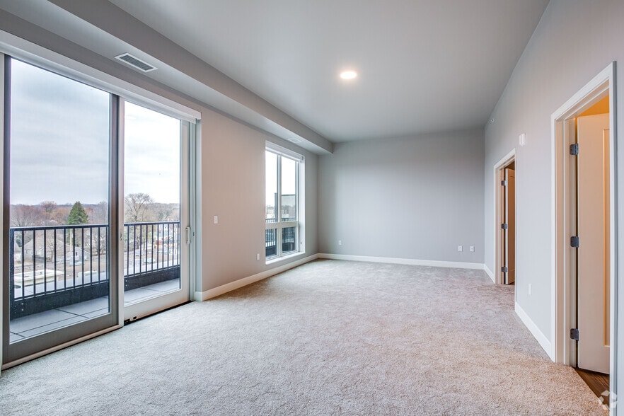 More Photos Of 800 Cretin Ave S, Saint Paul Apartments For Lease