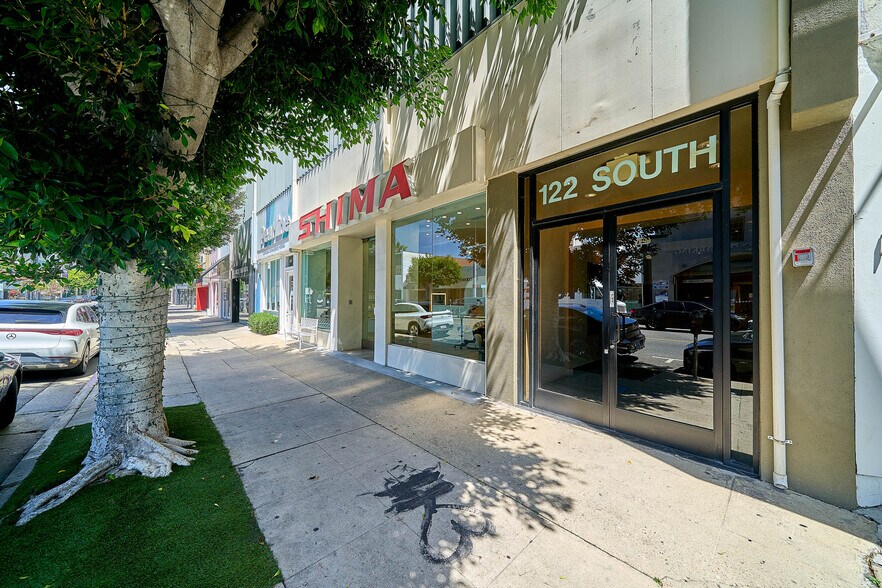More Photos Of 112-122 S Robertson Blvd, Los Angeles Storefront Retail Office For Sale