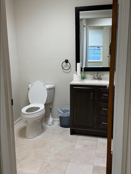 More Photos Of 1124 Rt 202 S, Raritan Office For Sale