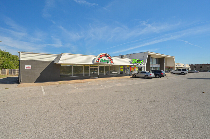 Primary Photo Of 2000-2020 N Macarthur Blvd, Oklahoma City Unknown For Lease