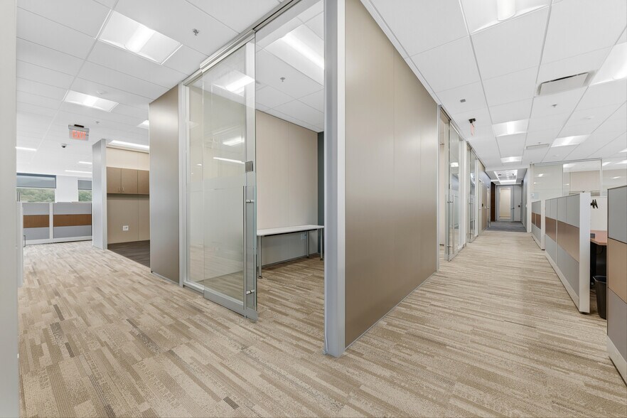 More Photos Of 423 Fortress Blvd, Morgantown Office For Sale