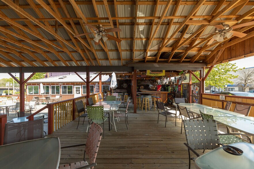 More Photos Of 24 S First St, Fulton Restaurant For Sale