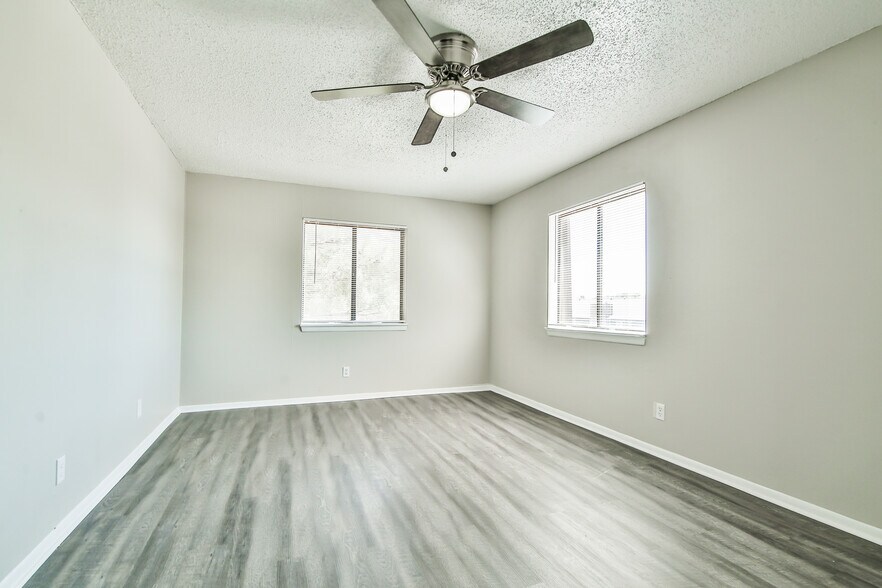 More Photos Of 5202 Bangor Ave, Lubbock Apartments For Sale
