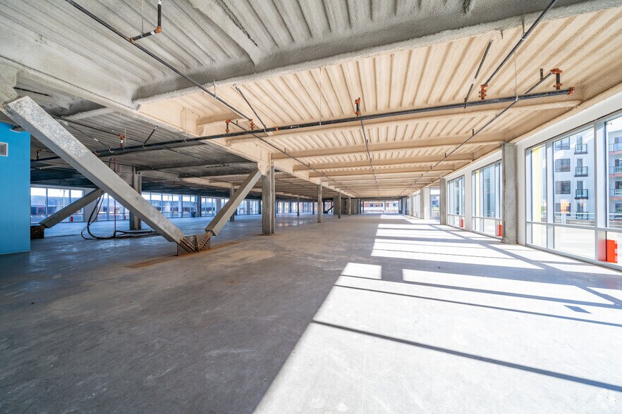 More Photos Of 166 N Rollins Rd, Millbrae Unknown For Lease