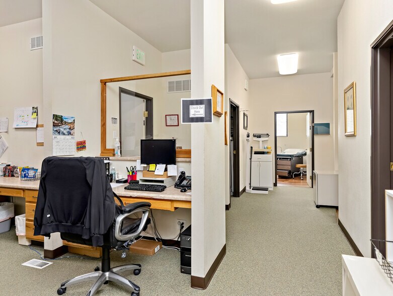 More Photos Of 916 Indiana Ave, Pueblo Medical For Sale