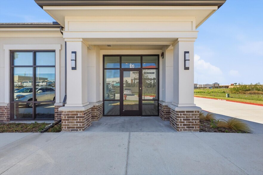 Primary Photo Of 3121 Bailey Dr, Fort Worth Office For Lease
