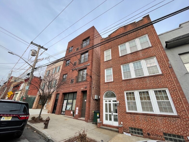 More Photos Of 85 Montgomery Ave, Staten Island Apartments For Sale