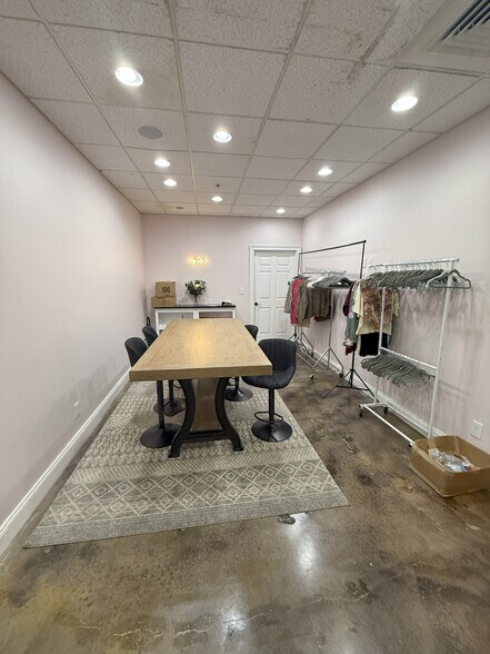 More Photos Of 380 Monroe Tpke, Monroe Storefront For Lease