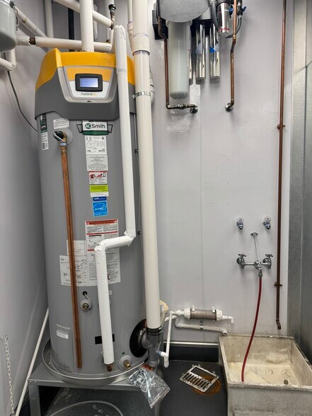 More Photos Of 1565 Raleigh St, Denver Apartments For Lease