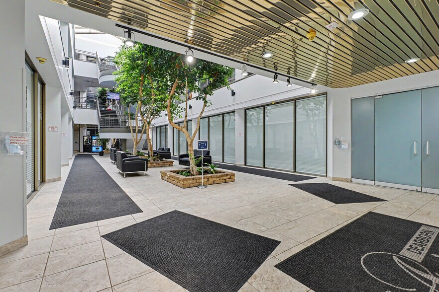 More Photos Of 835 Mason St, Dearborn Office For Lease