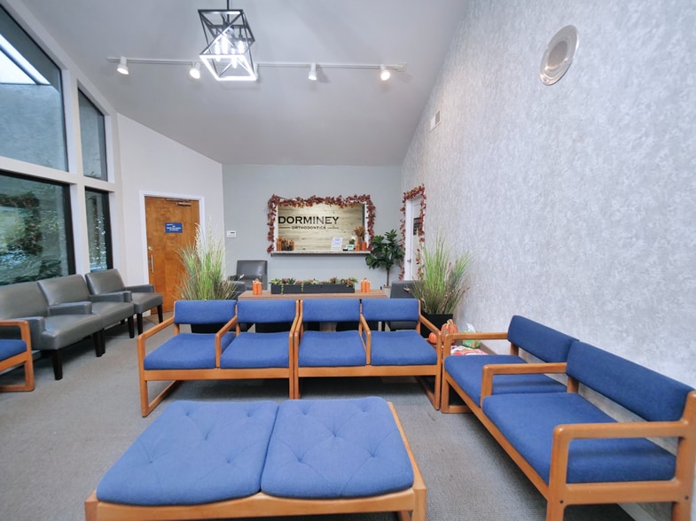 More Photos Of 905 Secret River Dr, Sacramento Medical For Sale