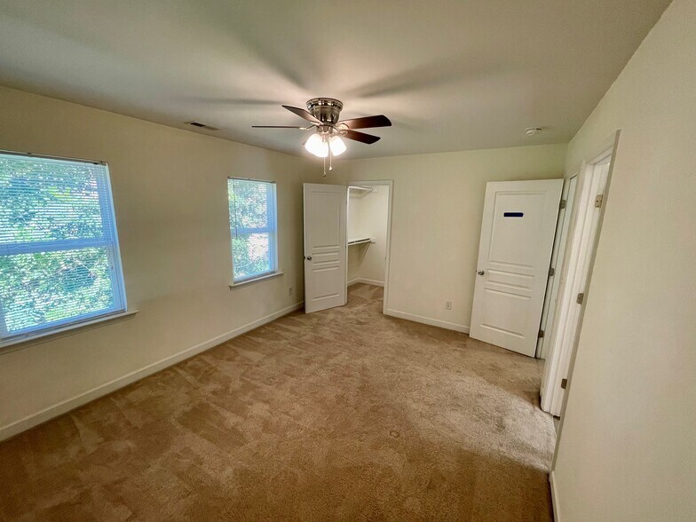 More Photos Of 104 Brickyard Ln, Lillington Apartments For Sale