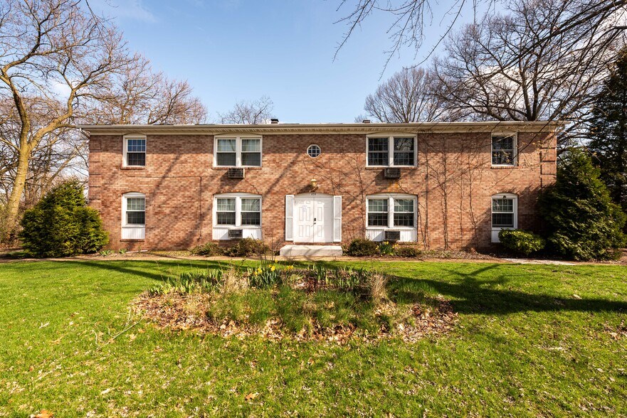 More Photos Of 839 34th St NW, Canton Apartments For Sale