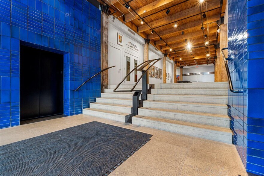 More Photos Of 2020 Baltimore Ave, Kansas City Office For Lease