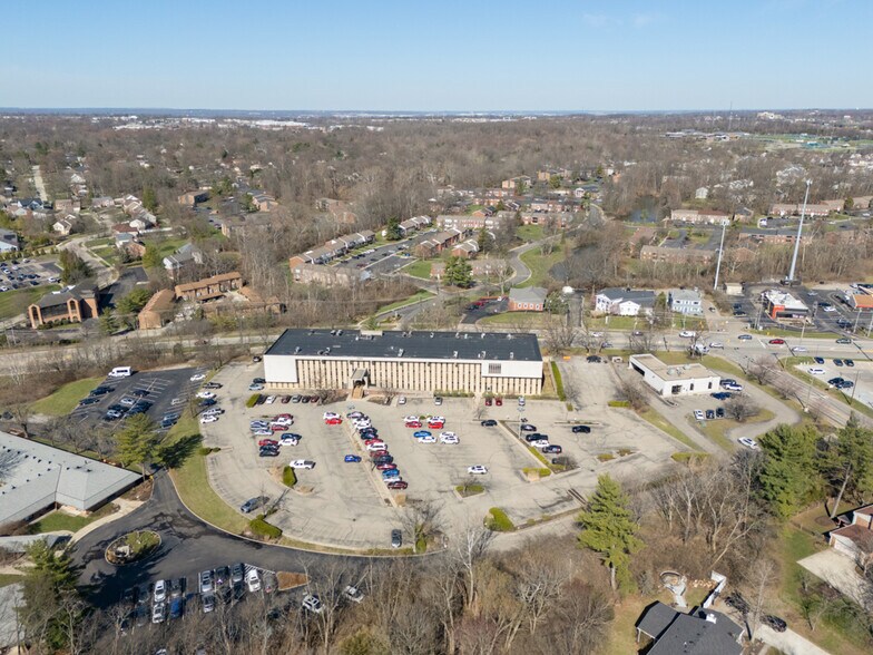 More Photos Of 10700 Montgomery Rd, Montgomery Medical For Lease