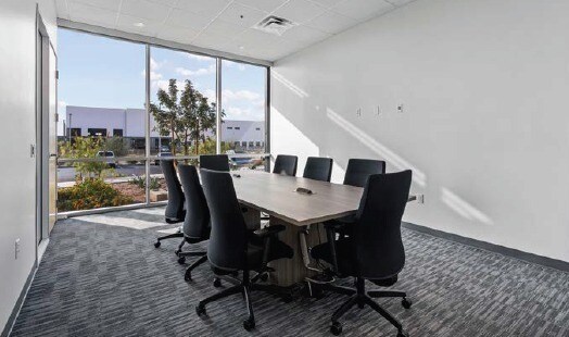 More Photos Of 8900 N Sarival Ave, Waddell Distribution For Lease