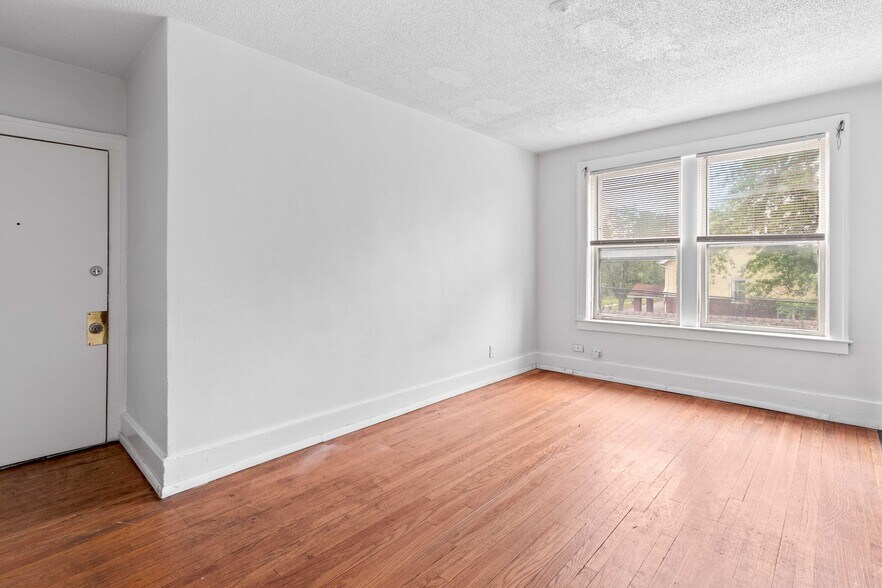 More Photos Of 16940 Log Cabin St, Detroit Apartments For Sale