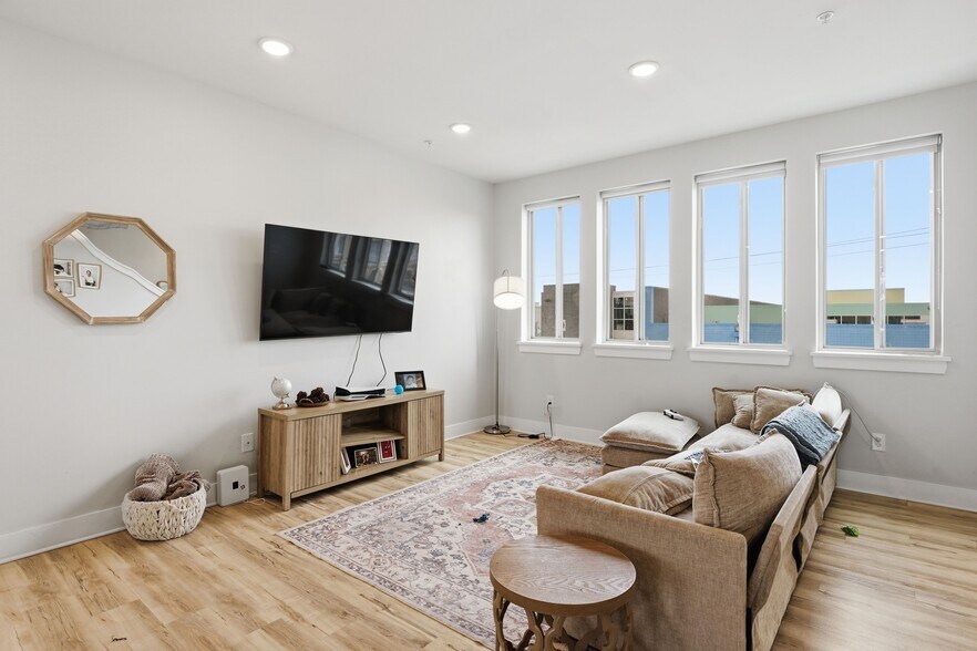More Photos Of 121-127 W Cumberland St, Philadelphia Apartments For Sale