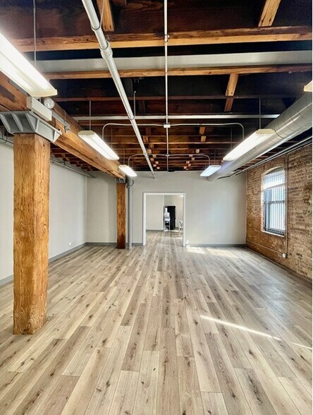 More Photos Of 1525 W Homer St, Chicago Loft Creative Space For Sale
