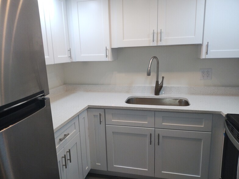 More Photos Of 551 Mehlenbacher Rd, Belleair Bluffs Apartments For Sale