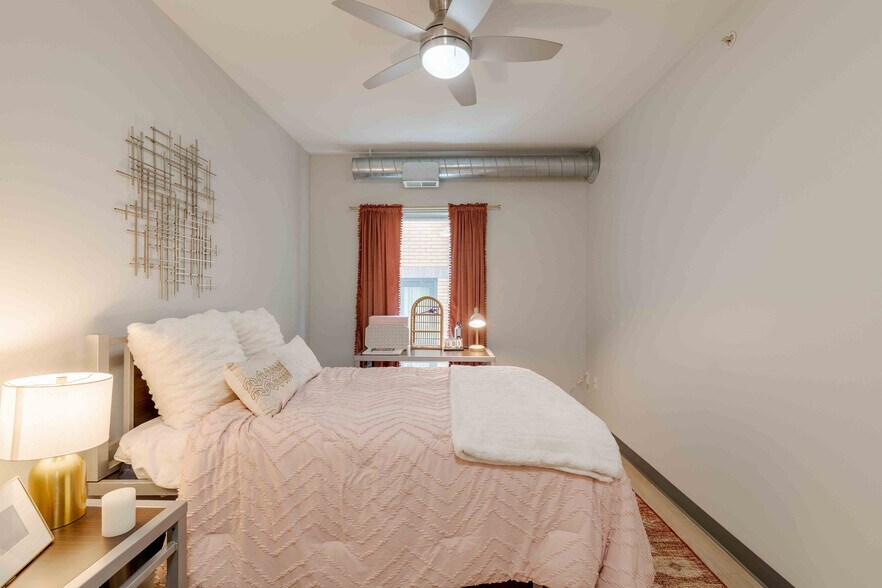 More Photos Of 310-330 15th Ave SE, Minneapolis Apartments For Lease