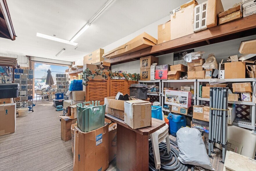 More Photos Of 300-330 Taylor St, Napa General Retail For Sale