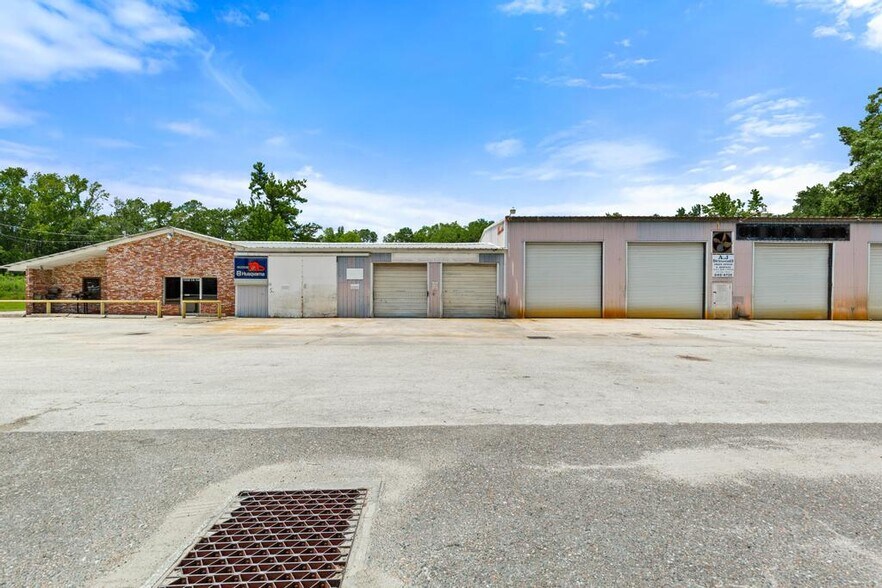 More Photos Of 15928 County Road 108, Hilliard Service For Sale