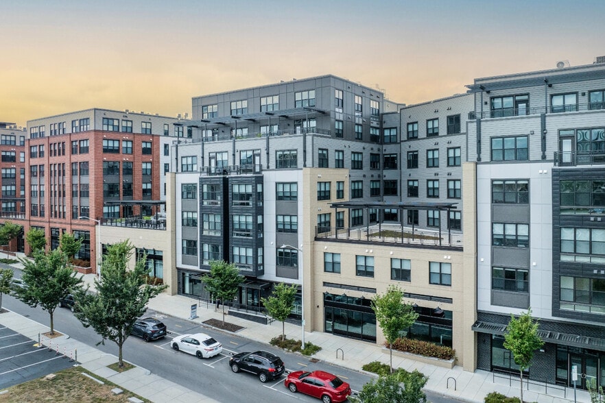 More Photos Of 125 Clifford St, Providence Apartments For Lease