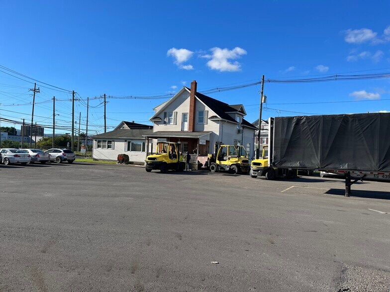 More Photos Of 181 Pringle St, Kingston Industrial For Sale