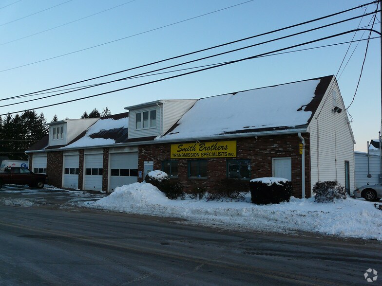 More Photos Of 25 Darling St, Southington Auto Repair For Sale