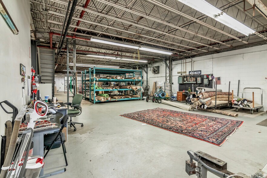 More Photos Of 223 Winthrop Ave, Lawrence Manufacturing For Sale