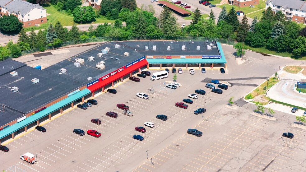 More Photos Of 6250 S Cedar St, Lansing Unknown For Lease