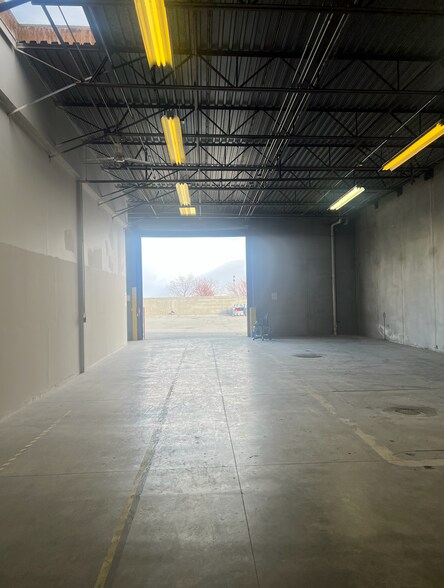 More Photos Of 4158 Nike Dr, West Jordan Light Manufacturing For Lease