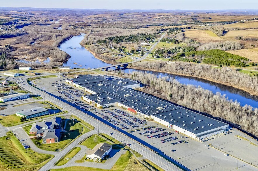 Primary Photo Of 830 Main St, Presque Isle Unknown For Lease