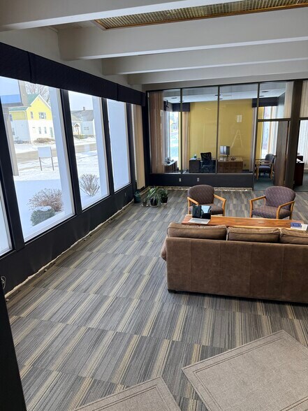 More Photos Of 427 Manitowoc St, Reedsville Office For Sale