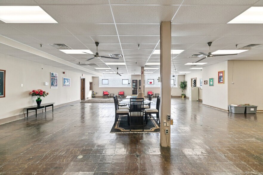More Photos Of 5935 Woodland Ave, Philadelphia Food Processing For Sale