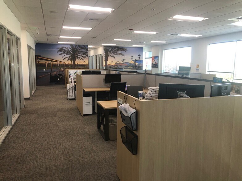 More Photos Of 1025 Creekside Ridge Dr, Roseville Office For Sale