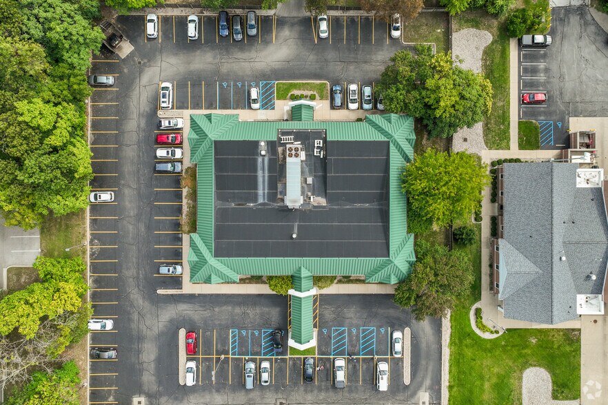 More Photos Of 3020 N McCord Rd, Toledo Medical For Sale