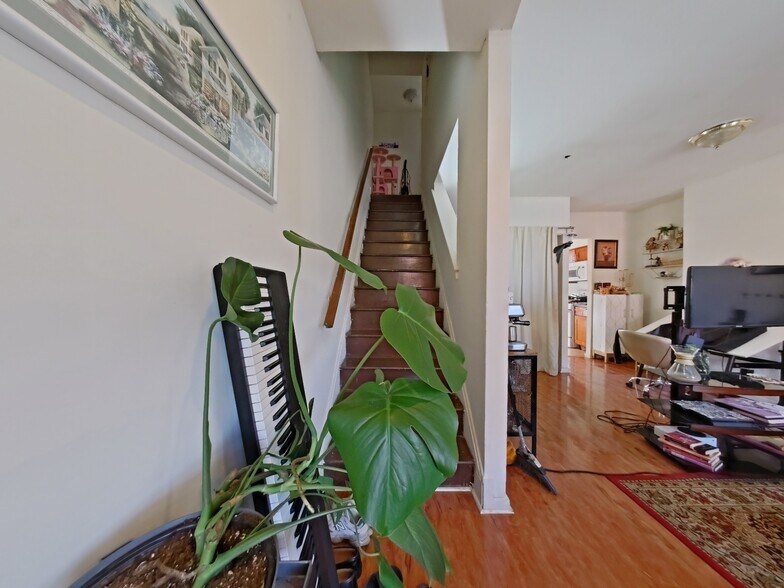 More Photos Of 2041 N 15th St, Philadelphia Apartments For Sale