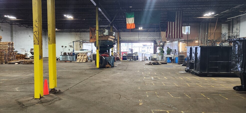 More Photos Of 483-495 Frelinghuysen Ave, Newark Warehouse For Lease