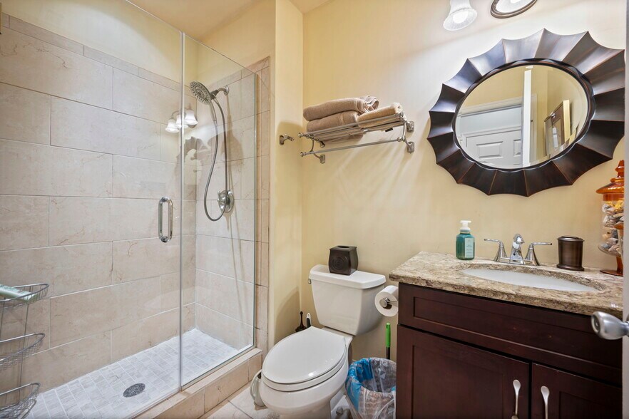 More Photos Of 338 N Charles St, Baltimore Storefront Retail Residential For Sale