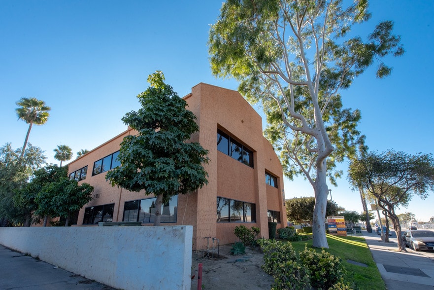 More Photos Of 4128 W Commonwealth Ave, Fullerton Office For Lease