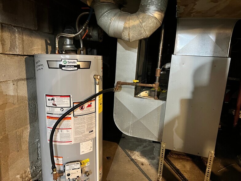 More Photos Of 223 E Main St, Evans City Bar For Sale