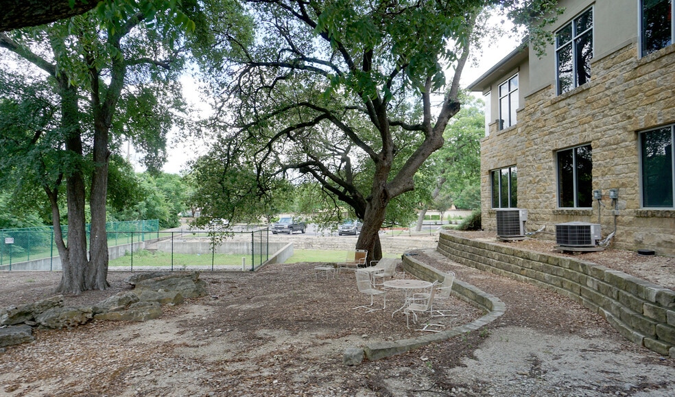 More Photos Of 7701 San Felipe Blvd, Austin Office For Sale