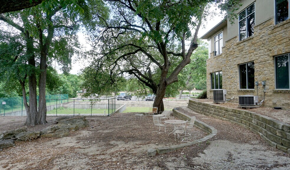 More Photos Of 7701 San Felipe Blvd, Austin Office For Lease