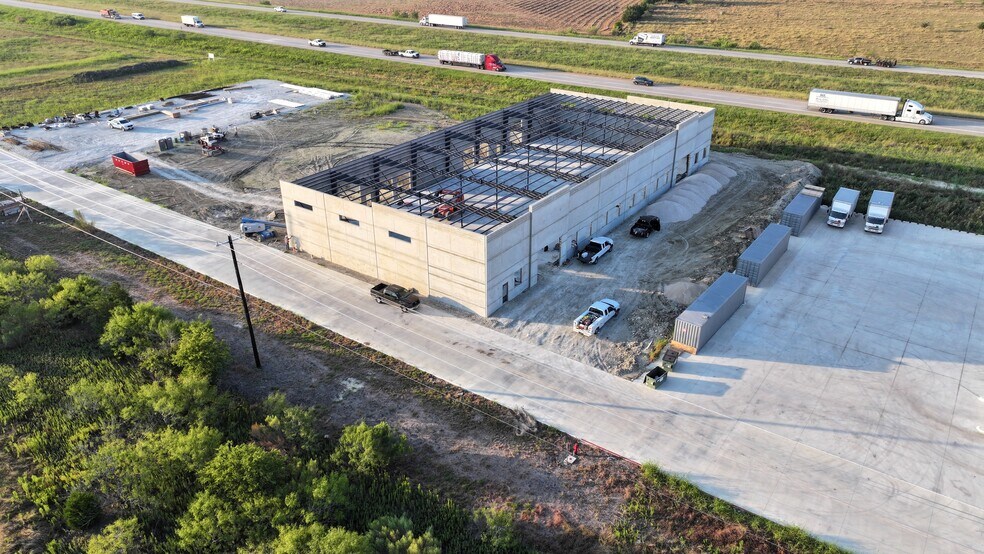 More Photos Of 12522 FM 1625, Creedmoor Warehouse For Sale
