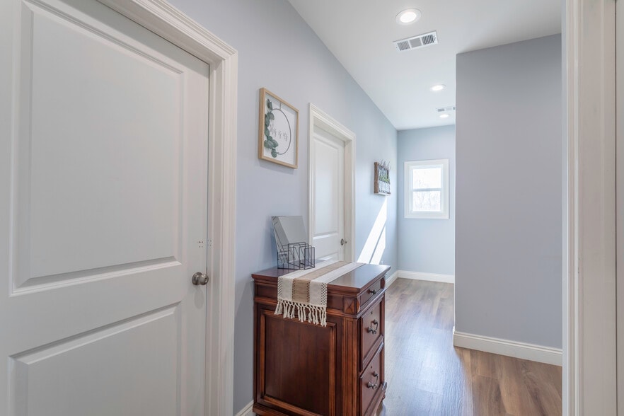 More Photos Of 2356 Alabama River Pky, Millbrook Flex For Sale