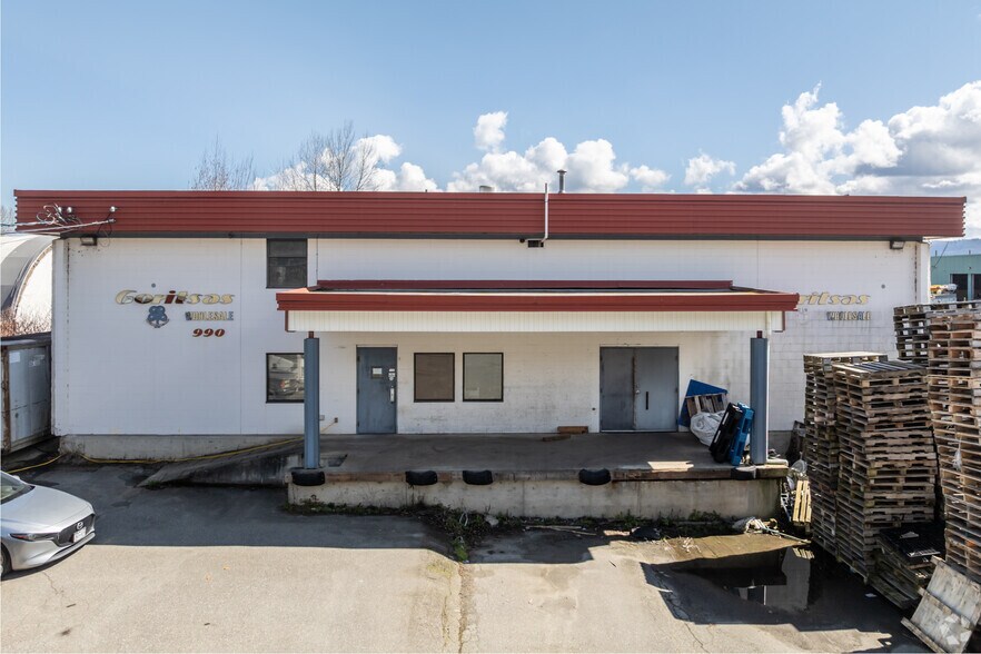 More Photos Of 990 Riverside Rd, Abbotsford Distribution For Sale