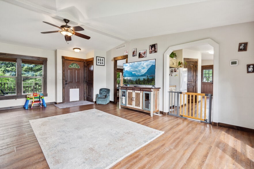 More Photos Of 79 Sweebee Ln, Columbia Falls Specialty For Sale